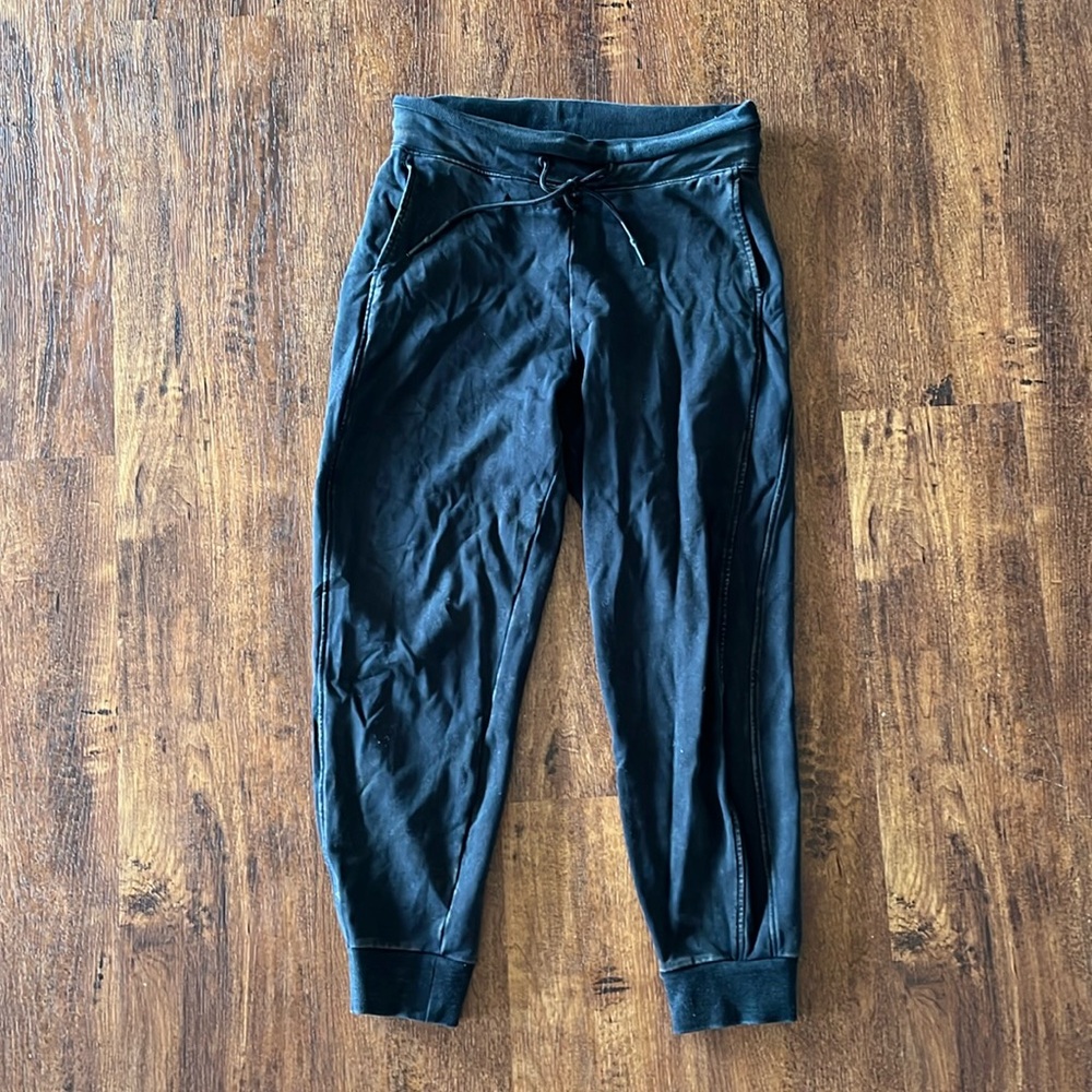 JOY LAB// black joggers
